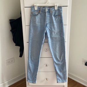 Levi’s wedgie jean size 25